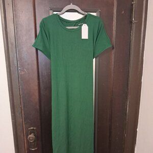 NWT 14/16 Universal Standard Belted Divine dress in green